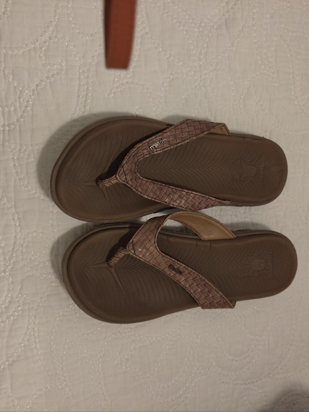 Kualu Sandals Size 7